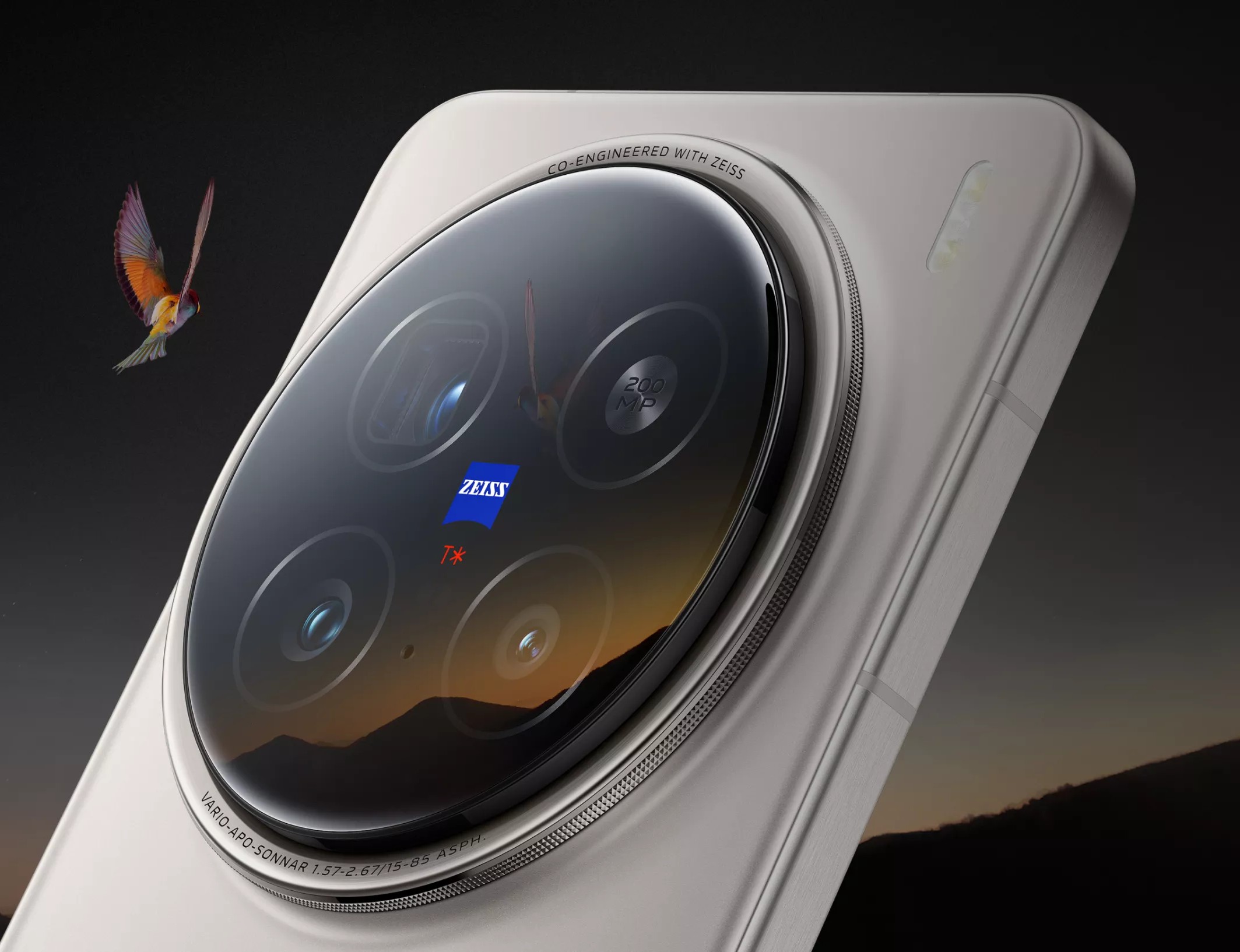 "Vivo X200 स्मार्टफोन का प्रीमियम डिज़ाइन और ट्रिपल कैमरा सेटअप"