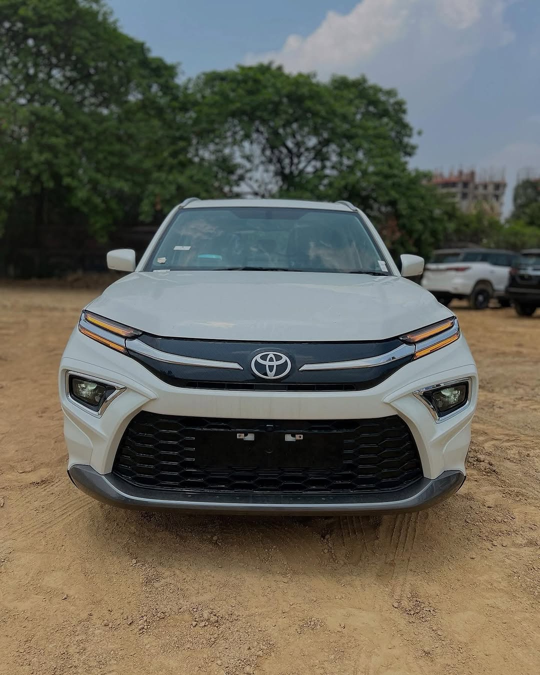 Toyota Urban Cruiser Hyryder 2025 hybrid SUV with features and mileage