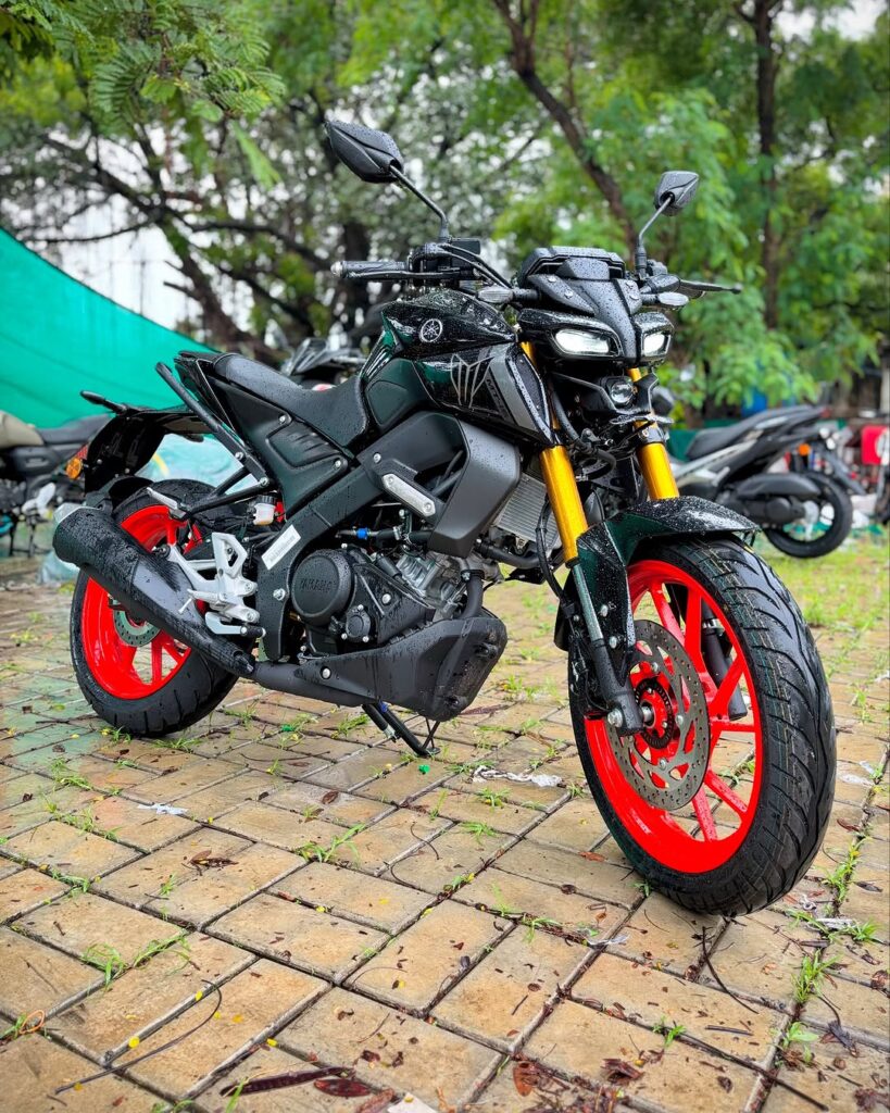 Yamaha MT-15 V2 2025 मॉडल – कीमत, स्पेसिफिकेशन, फीचर्स और कलर ऑप्शंस