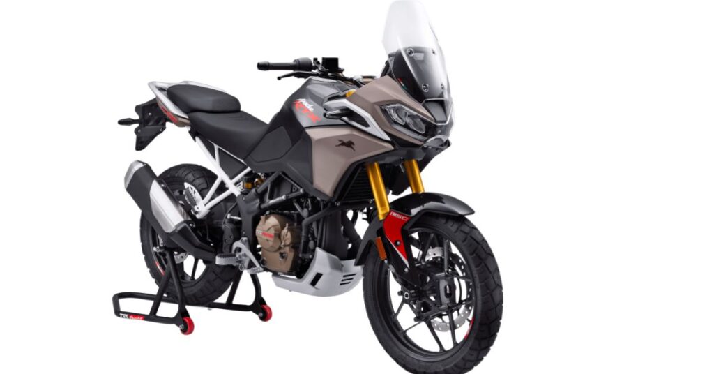 TVS Apache RTX 300 हुई लॉन्च: 299cc इंजन, Quickshifter और GoPro Control के साथ आई ये ADVENTURE किंग!